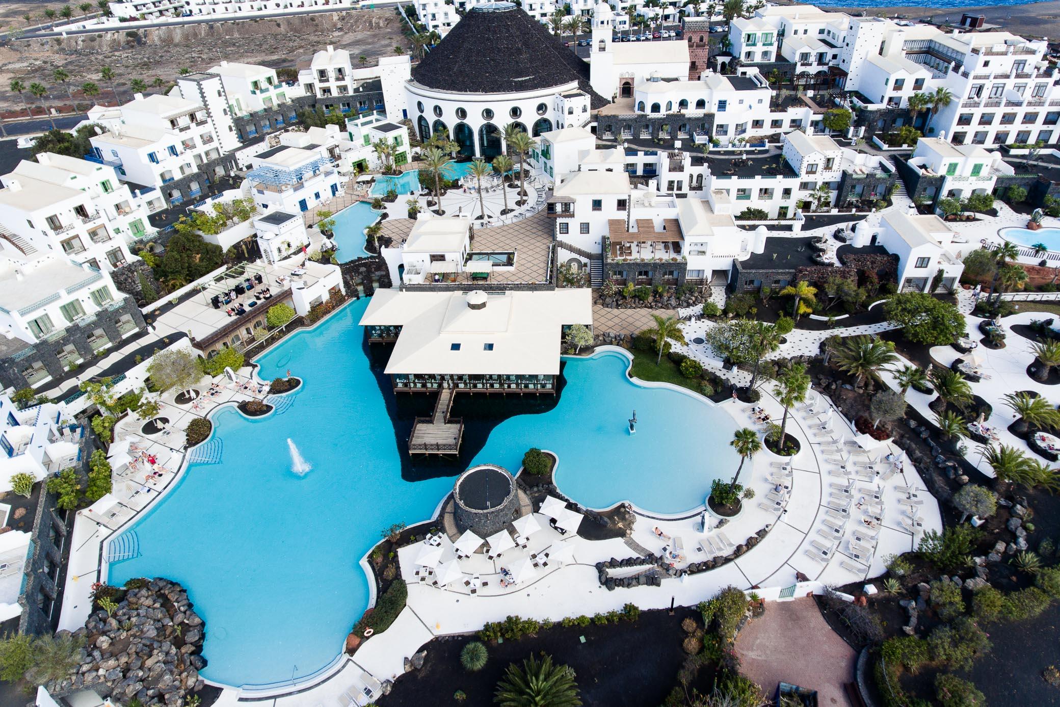 Hotel Livvo Volcan Lanzarote Playa Blanca  Exterior photo